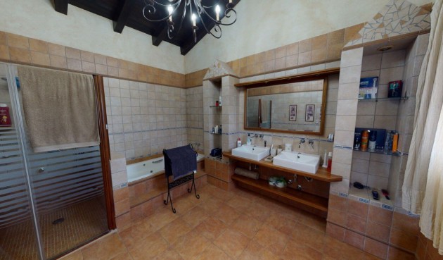 Återförsäljning - Villa -
Catral - Costa Blanca