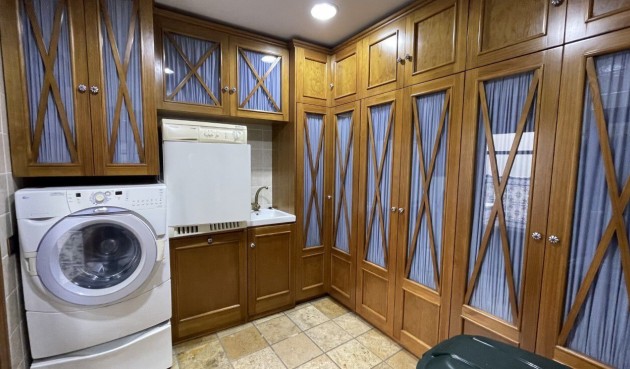 Återförsäljning - Town House -
Torrevieja - Costa Blanca