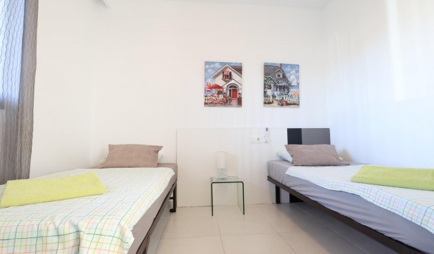 Brukt - Apartment -
Orihuela Costa - Costa Blanca