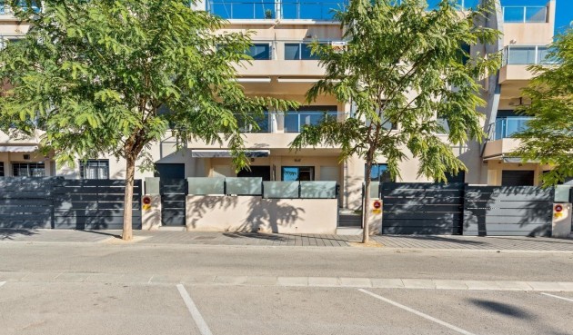 Brukt - Apartment -
Pilar de la Horadada - Pueblo Latino