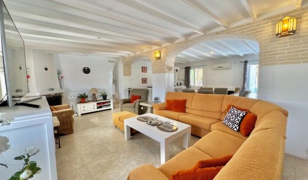 Återförsäljning - Villa -
Dolores - Comunidad Valenciana