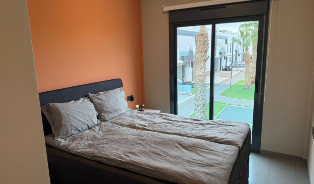 Korttidsleie - Apartment -
La Zenia - Costa Blanca