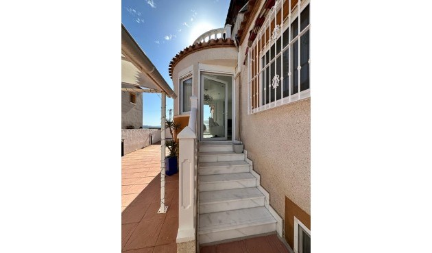 Resale - Villa -
San Miguel de Salinas - Inland