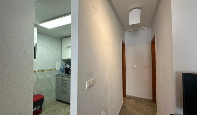 Återförsäljning - Apartment -
Torrevieja - Estacion De Autobuses