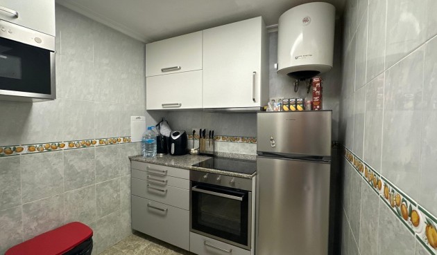 Återförsäljning - Apartment -
Torrevieja - Estacion De Autobuses