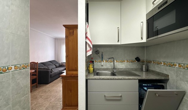 Återförsäljning - Apartment -
Torrevieja - Estacion De Autobuses