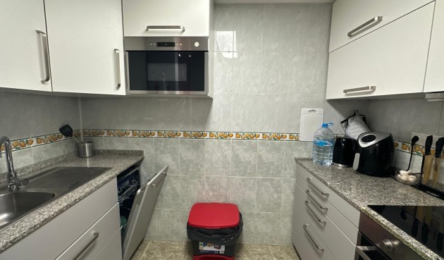 Återförsäljning - Apartment -
Torrevieja - Estacion De Autobuses