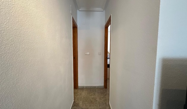 Återförsäljning - Apartment -
Torrevieja - Estacion De Autobuses