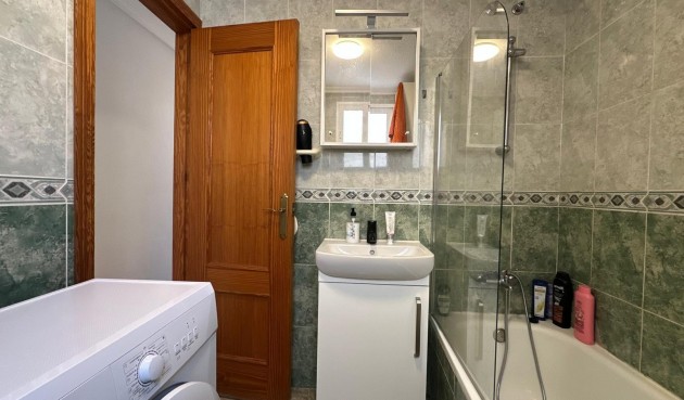 Återförsäljning - Apartment -
Torrevieja - Estacion De Autobuses