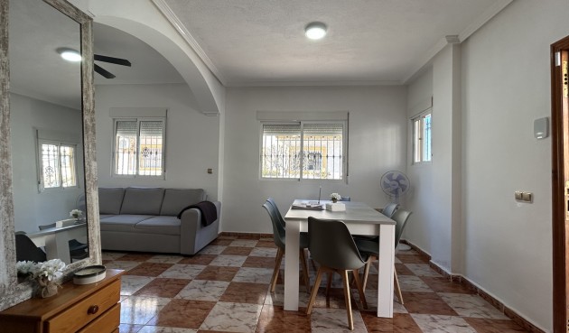 Återförsäljning - Town House -
Cabo Roig - Costa Blanca