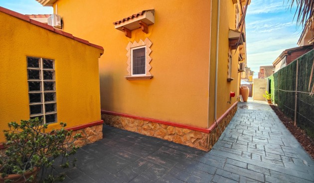 Brukt - Villa -
Guardamar del Segura - Costa Blanca