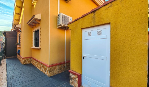 Brukt - Villa -
Guardamar del Segura - Costa Blanca