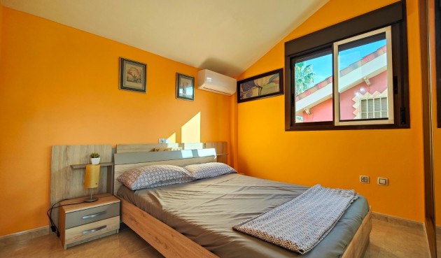 Brukt - Villa -
Guardamar del Segura - Costa Blanca