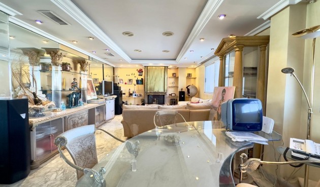 Återförsäljning - Takvåning -
Torrevieja - Centro