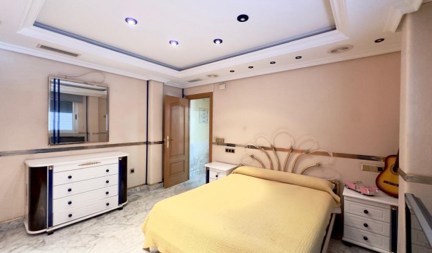 Återförsäljning - Takvåning -
Torrevieja - Centro