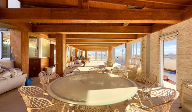 Återförsäljning - Takvåning -
Torrevieja - Centro