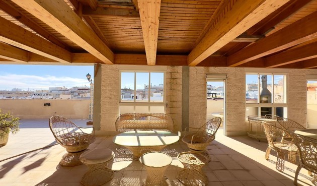 Återförsäljning - Takvåning -
Torrevieja - Centro