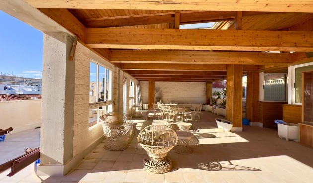 Återförsäljning - Takvåning -
Torrevieja - Centro