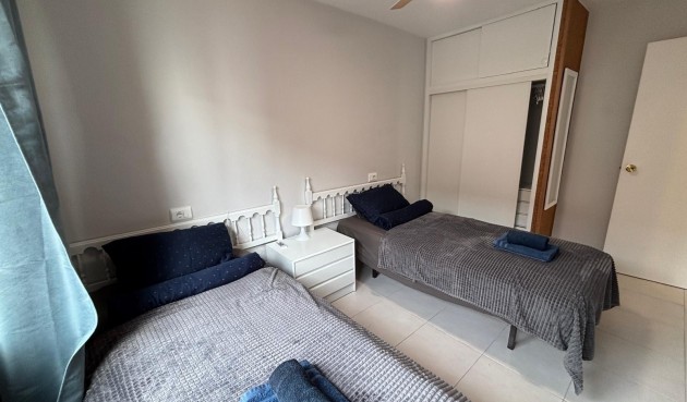 Återförsäljning - Apartment -
Torrevieja - Playa De Los Naufragos