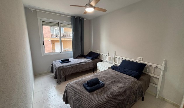 Återförsäljning - Apartment -
Torrevieja - Playa De Los Naufragos