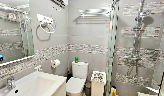 Brukt - Apartment -
Torrevieja - Playa De Los Naufragos