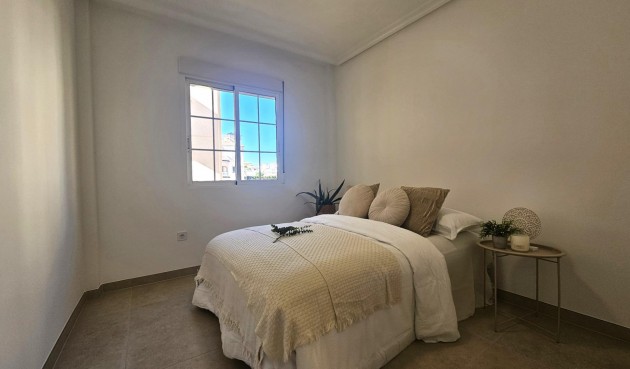 Återförsäljning - Apartment -
Orihuela Costa - Lomas de Cabo Roig