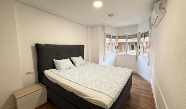 Återförsäljning - Apartment -
Torrevieja - Costa Blanca