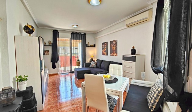 Återförsäljning - Takvåning -
Torrevieja - Costa Blanca