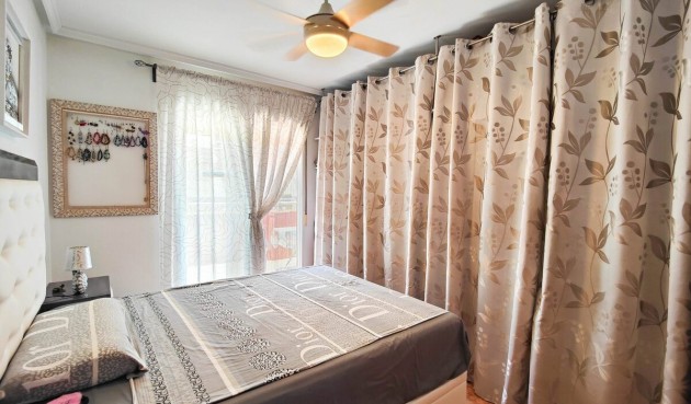 Återförsäljning - Takvåning -
Torrevieja - Costa Blanca