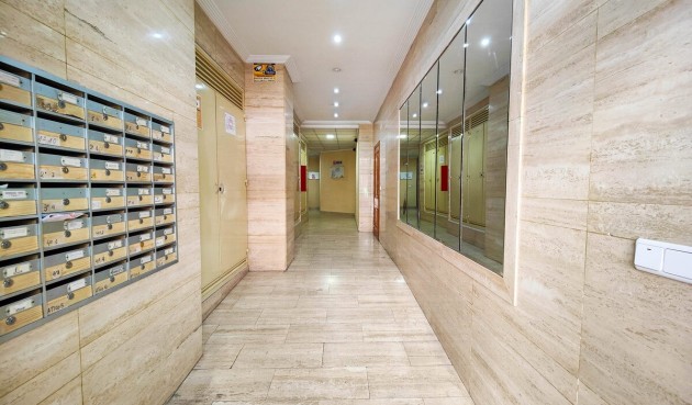 Återförsäljning - Takvåning -
Torrevieja - Costa Blanca