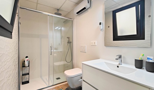 Återförsäljning - Apartment -
Orihuela Costa - Costa Blanca