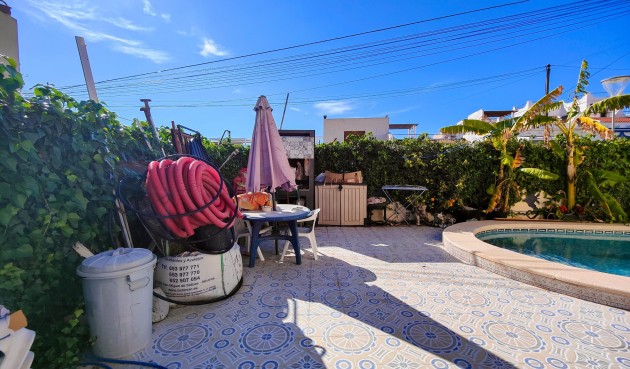 Reventa - Town House -
San Miguel de Salinas - Inland