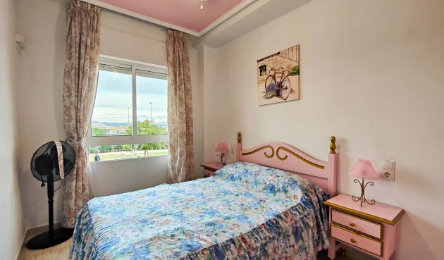 Återförsäljning - Apartment -
Torrevieja - Costa Blanca