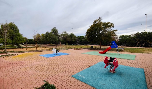 Återförsäljning - Apartment -
Torrevieja - Costa Blanca