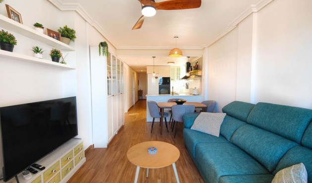 Reventa - Ático -
Torrevieja - Costa Blanca