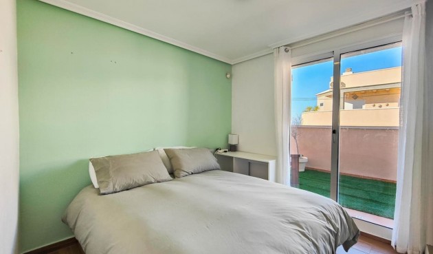 Reventa - Ático -
Torrevieja - Costa Blanca