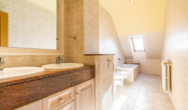 Brukt - Villa -
Yecla - Inland