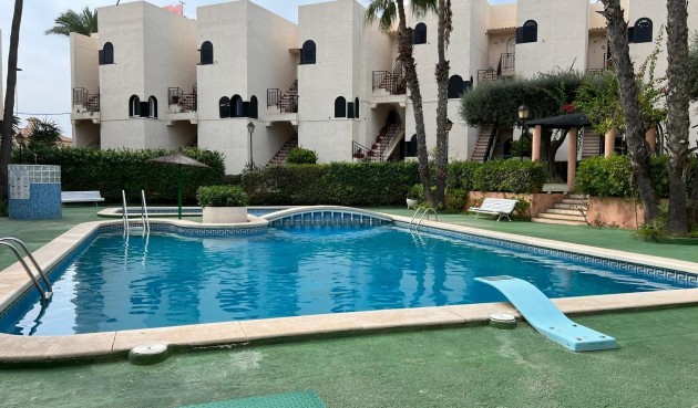 Brukt - Apartment -
Torrevieja - Miramar - Torre Del Moro