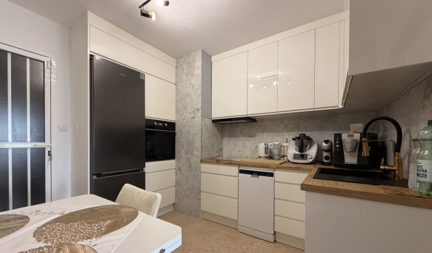 Reventa - Apartment -
Torrevieja - Urb. Calas Blancas III