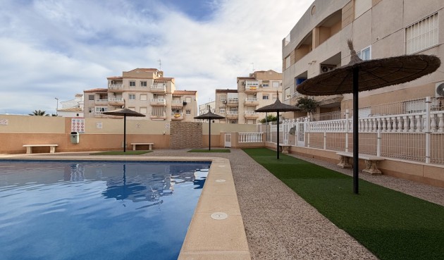 Reventa - Apartment -
Torrevieja - Urb. Calas Blancas III