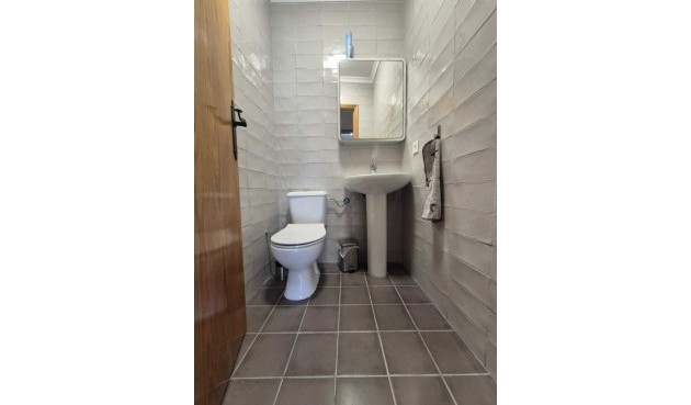 Brukt - Town House -
La Rosaleda - Inland