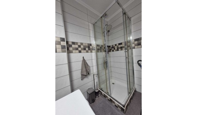 Brukt - Town House -
La Rosaleda - Inland