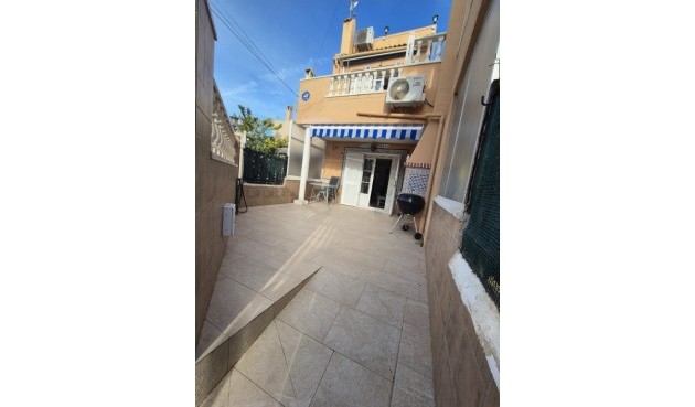 Brukt - Town House -
La Rosaleda - Inland