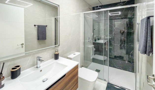 Återförsäljning - Apartment -
Torrevieja - Playa del Cura