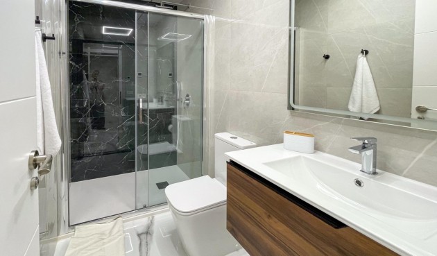 Återförsäljning - Apartment -
Torrevieja - Playa del Cura