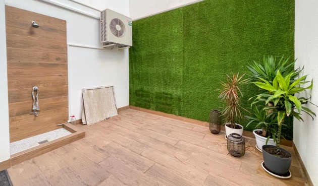 Återförsäljning - Apartment -
Torrevieja - Playa del Cura