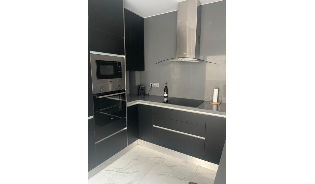 Brukt - Villa -
Villamartin - Costa Blanca