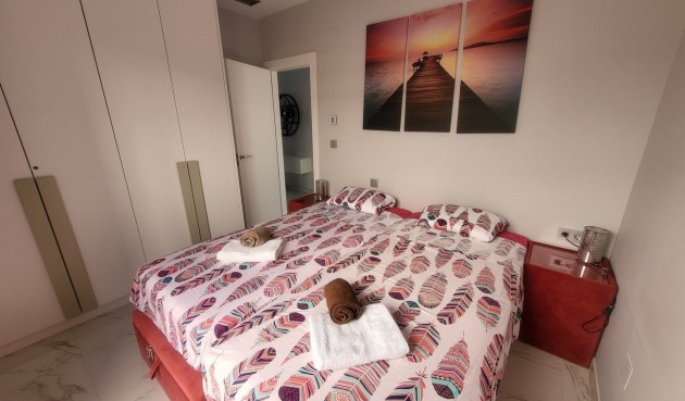 Brukt - Villa -
Villamartin - Costa Blanca