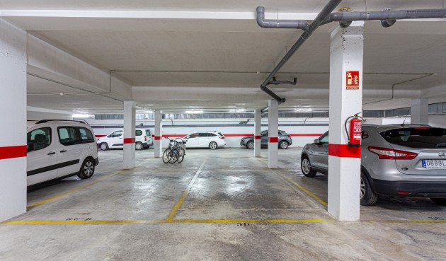 Brukt - Villa -
Orihuela Costa - Costa Blanca