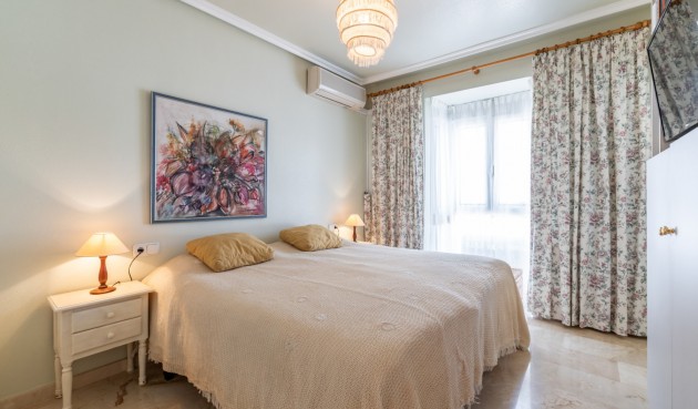 Återförsäljning - Apartment -
Orihuela Costa - Costa Blanca